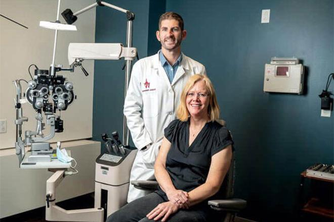 Dr. Mahoney with a patient of the Oculoplastics department at Wilmer